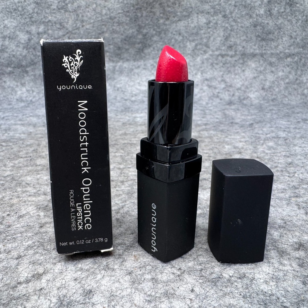 Younique Moodstruck Opulence Lipstick - Vain - Red